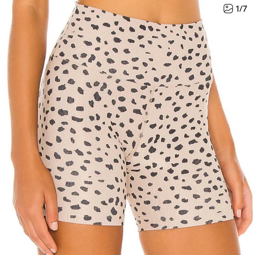 Beach Riot Cheetah Ribbed Bike Shorts and Bra - Picture 2 of 8